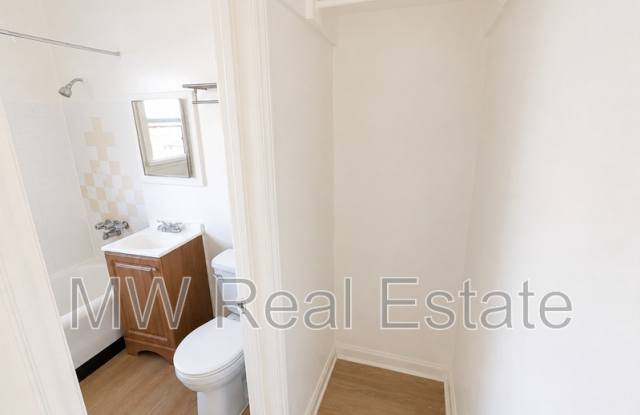 936 E 24th St photos photos