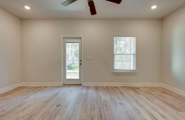 NEWER LUXURY TOWNHOME IN SANTA ROSA BEACH photos photos