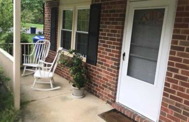 3425 WALNUT COURT Gallery 2