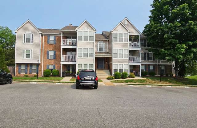 12286 ASHMONT COURT - 12286 Ashmont Court, Lake Ridge, VA 22192