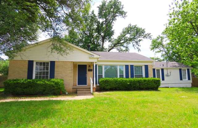 Updated 3 Bedroom, 2 Bath Home in Tyler! photos photos