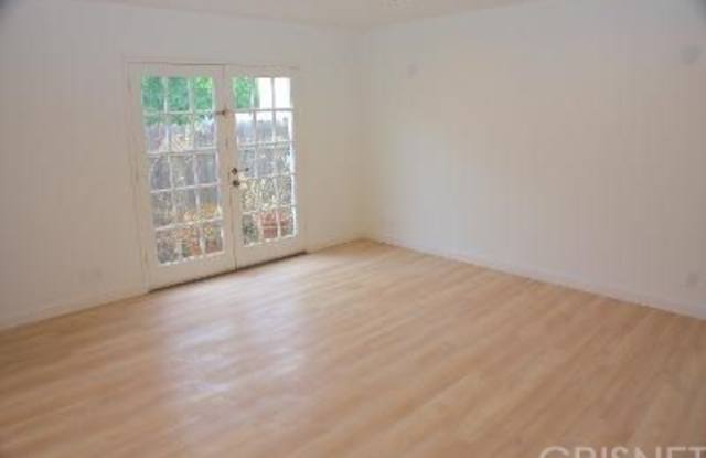 1029 26th Street Gallery 3