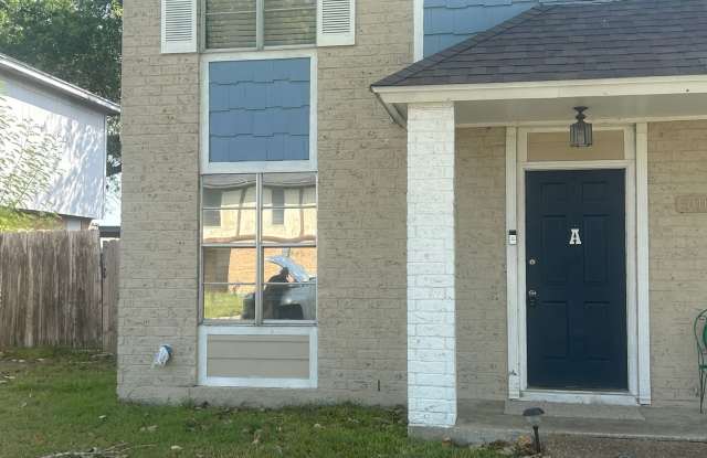 5007 Meandering Unit A - 2/Bed 1.5/Bath - $1295/month photos photos