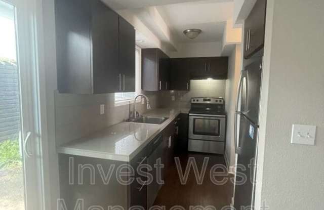 3005 E 20 Street - 3005 East 20th Street, Vancouver, WA 98661