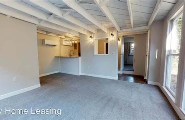 428 Hawthorne Lane #6 Gallery 3