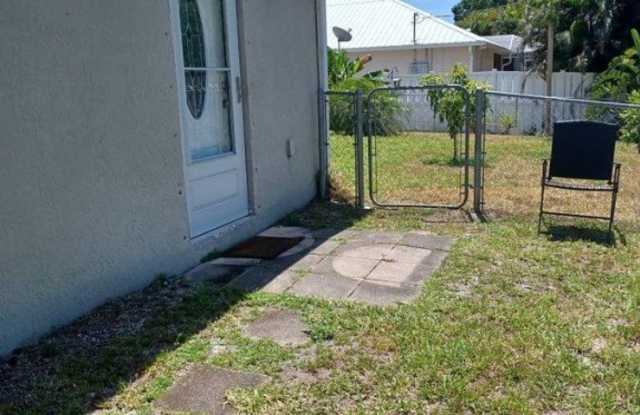 426 Easy Street photos photos