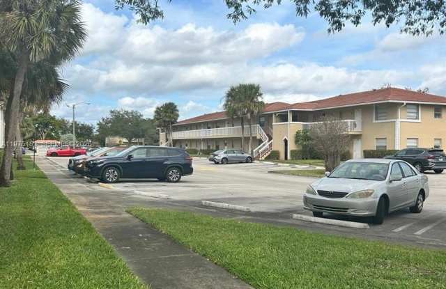 802 Twin Lakes Dr photos photos