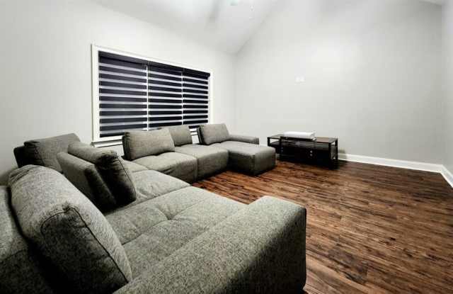 441 Pottery Dr Gallery 3
