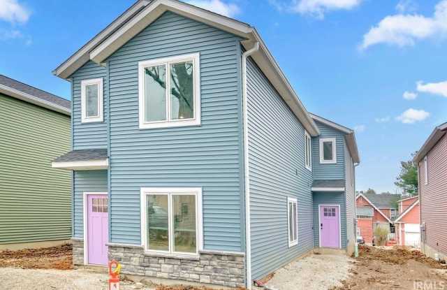 1112 N Woodburn Avenue photos photos