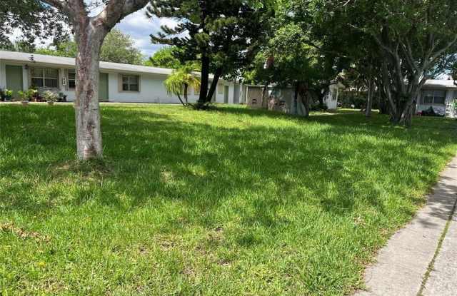 5461 Ravenswood Rd photos photos