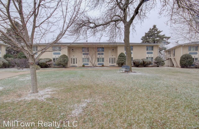 930 17th St - 930 17th Street, Moline, IL 61265