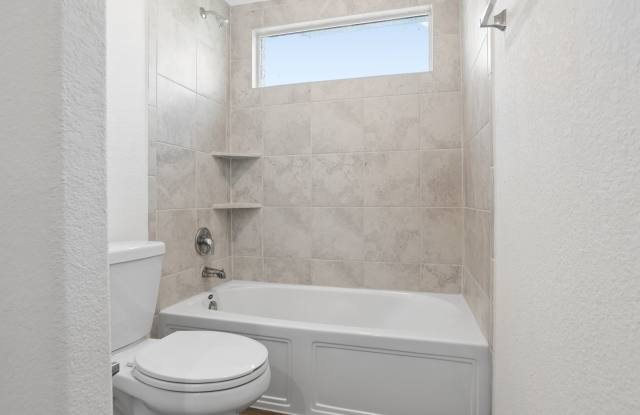 Beautiful 4 bedroom, 3 bathroom home in Pflugerville!!! Gallery 4