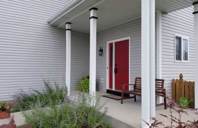 4310 Bluegrass Lane Gallery 2