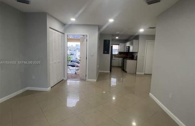 7368 SW 82nd St photos photos