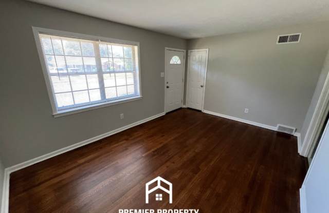 1352 Winfield Road Gallery 3
