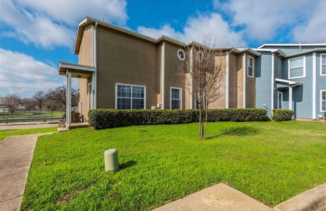 601 W Union Bower Road - 601 West Union Bower Road, Irving, TX 75061