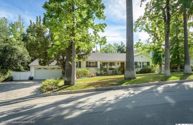 1354 Green Lane - 1354 Green Lane, La Cañada Flintridge, CA 91011