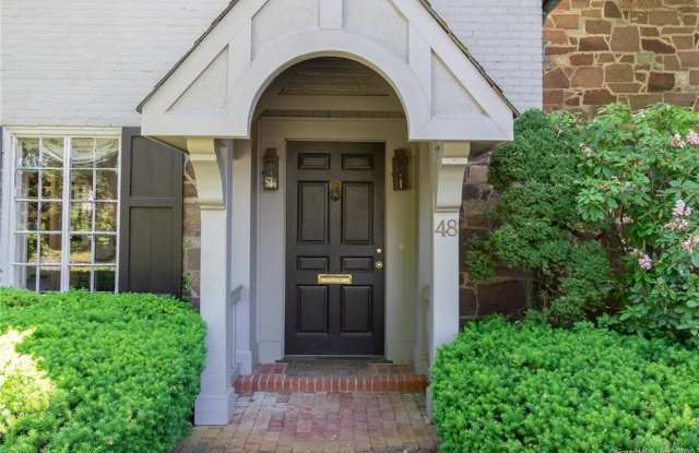 48 Ledyard Road Gallery 2