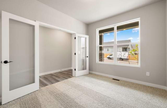 Beautiful 3-Bedroom Home with Modern Finishes & 2-Car Garage! Gallery 4