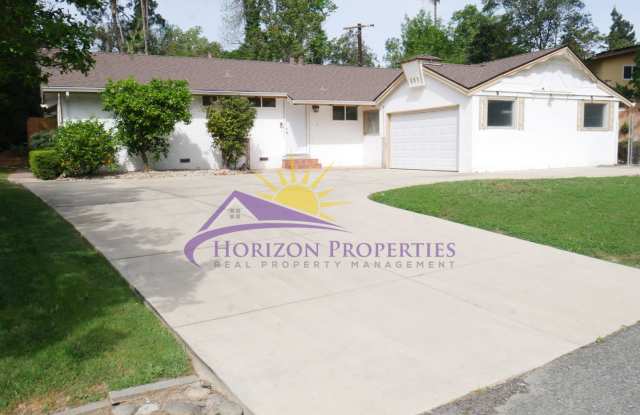 Remodeled 4 Bed 2 Bath 1,483 sqft in Fair Oaks photos photos