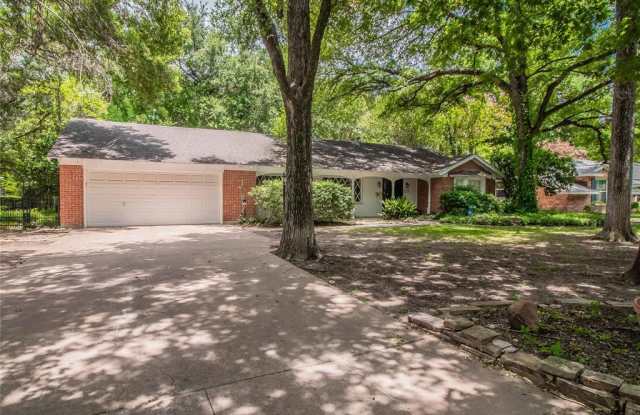 3215 Spanish Oak Drive - 3215 Spanish Oak Drive, Fort Worth, TX 76109
