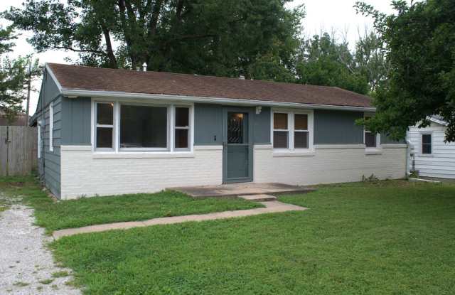 Nice 3 Bedroom House In A Quiet South Columbia Neighborhood! photos photos