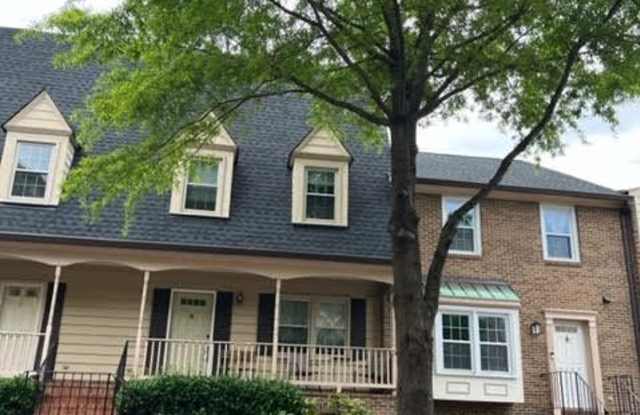 4205 11TH STREET N - 4205 11th Street North, Arlington, VA 22201