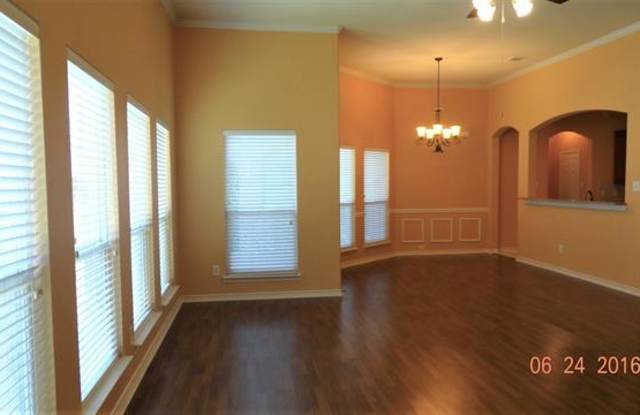 7598 Petersburgh Place Gallery 3