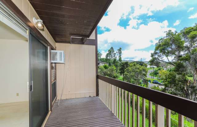 1409: Hillside Terrace II #D Gallery 4