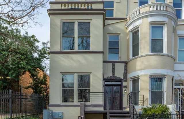 Bright Boutique Condo Living in the Heart of Columbia Heights! photos photos