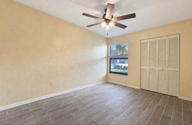 First-floor 2-bedroom, 2-bath condo in Emerald Woods Gallery 3