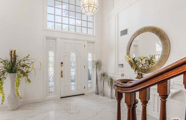 6111 County Oak Road Gallery 4