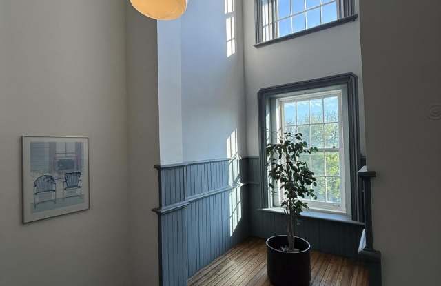 409 Madison Avenue Gallery 2