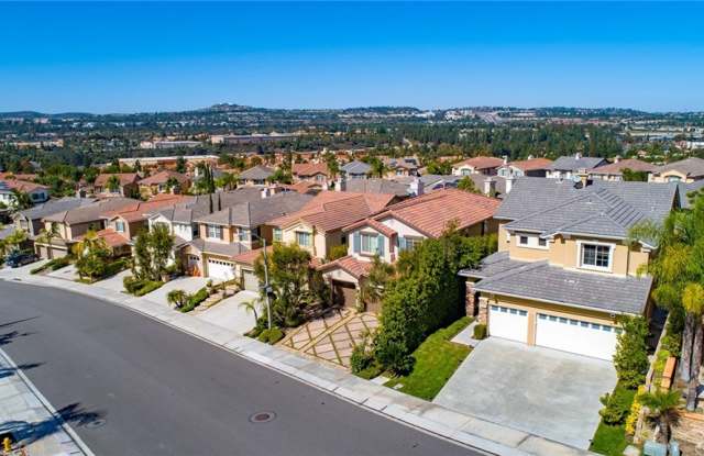 27485 Country Lane Drive Gallery 4