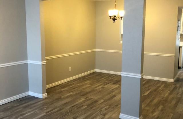 Remodeled Westgate Townhome! Gallery 4