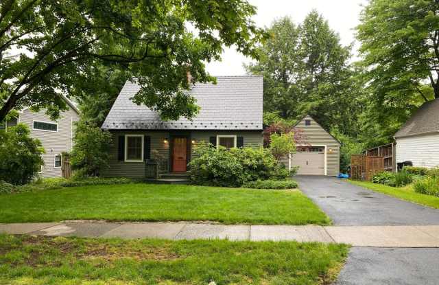 531 Westview Ave - 531 Westview Avenue, State College, PA 16803