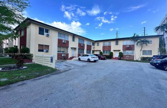 215 Zamora Ave photos photos