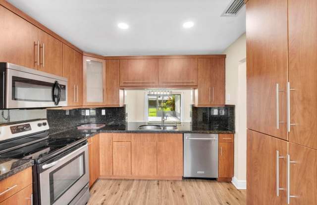 10723 NW 10TH S #Townhouse PEMBROKE PINES, FL 33026 Gallery 1