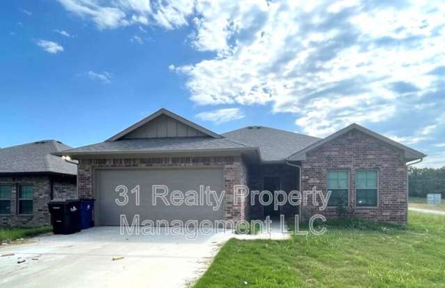 700 E Bullock St photos photos