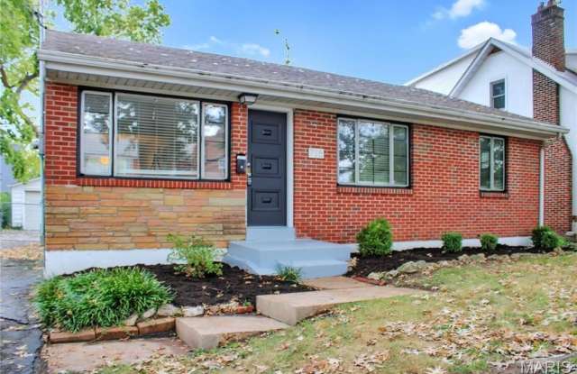 718 N Geyer Road Gallery 1