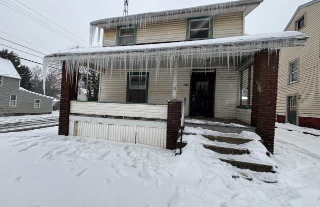 1901 Maple Avenue Northeast - 1901 Maple Avenue Northeast, Canton, OH 44714