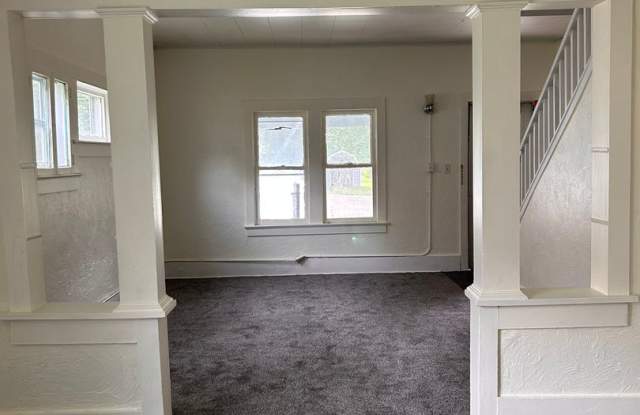 Two-Story 2 bed/1 bath Duplex photos photos