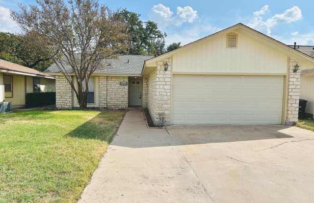 MOVE IN SPECIAL!!! - Updated 3-Bed Home with Granite Kitchen  Private Backyard in Round Rock - 1605 Somerset Drive, Round Rock, TX 78681