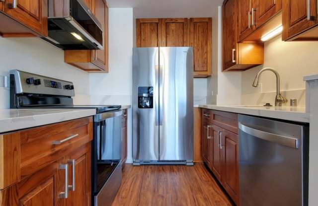 Available now | 2 bedroom, 2 bathroom condo with 1 assigned parking stall at Century West photos photos