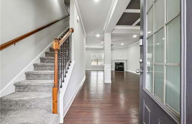 659 Lynnfield Drive Gallery 2