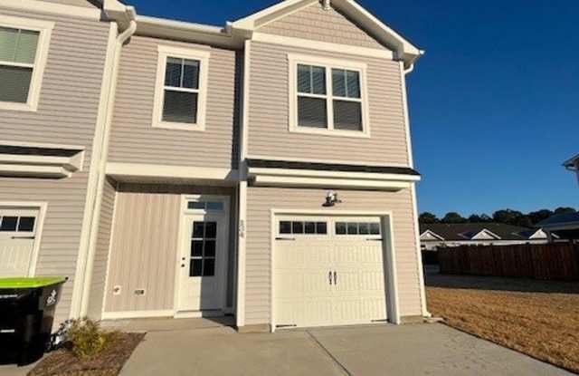 Brand New 3 bedroom 2.5 bath townhome in Leland area photos photos