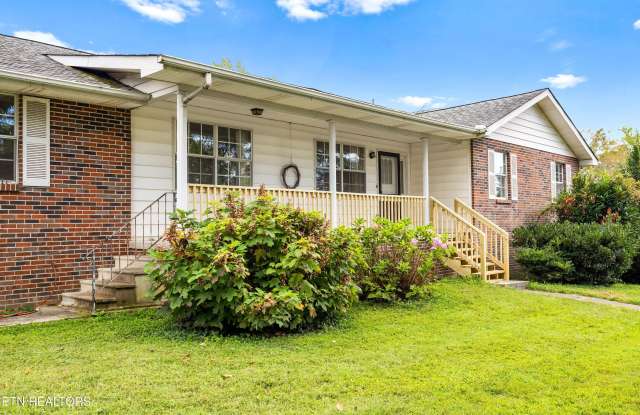 804 Chilhowee View Rd - 804 Chilhowee View Road, Blount County, TN 37803