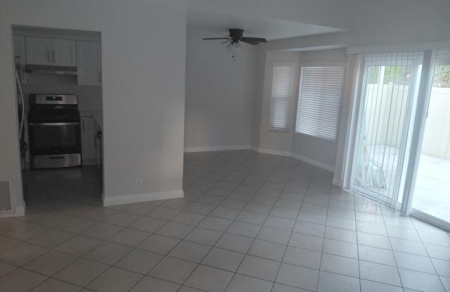 1617 Manzana Way - 1 Gallery 2