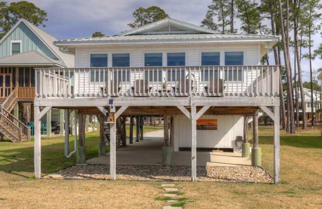 Fully Furnished Bayfront Home in Fairhope, AL photos photos