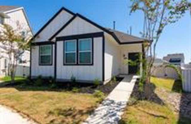 350 Fabion Street Kyle, TX 78640 photos photos